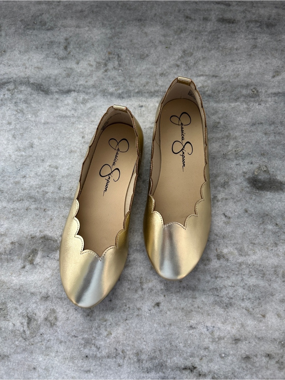 Jessica Simpson Gold Scalloped Ballet Flats Size 4